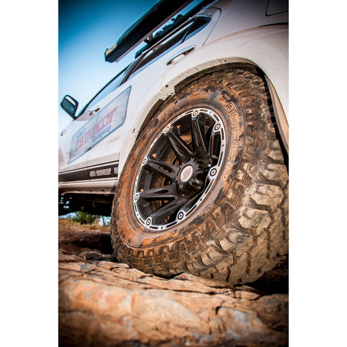 31/10.50R15 COOPER DISCOVERER ST MAXX (109Q)-tyres.co.za