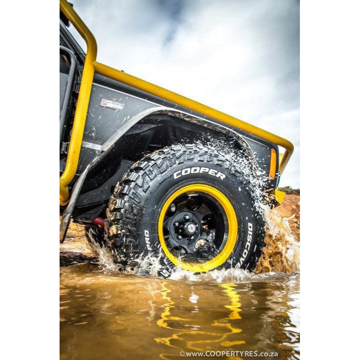 31/10.50R15 COOPER DISCOVERER STT PRO (109Q)-tyres.co.za